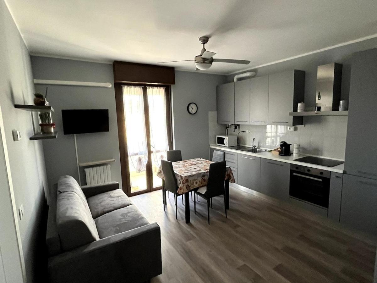 Bilocale Con Netflix Incluso Apartment Lodi Luaran gambar